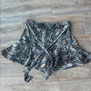 Women’s Small Zara Snakeprint Skort